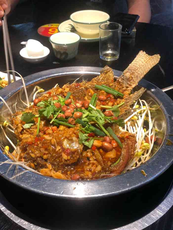 陈二越南螃蟹脚(星湖店)-"[薄荷]环境:店铺很大听说还有二楼,吃.