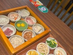-良米山·云南野生菌过桥米线(上海首店)