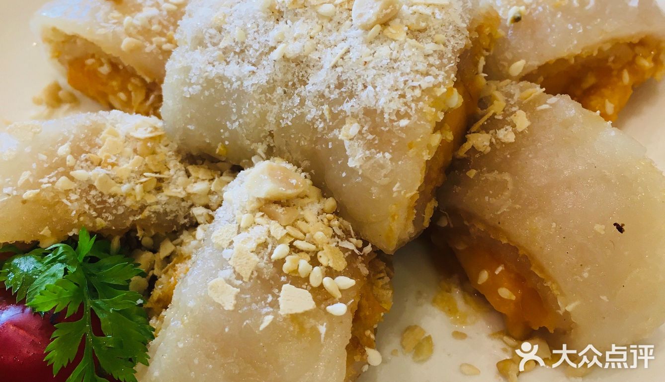 特色大餐包差不多每桌都点，特价