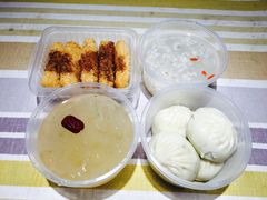 -蓉李记成都名小吃(武汉菱角湖万达店)