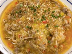 酸菜肥牛-宜宾海鲜酒家·三十年老字号