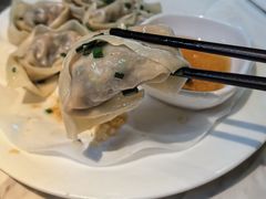生煎馄饨-筱爷叔·上海传统手工菜(玉树路店)