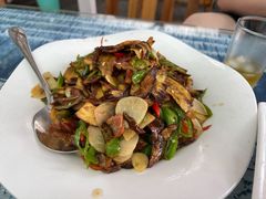 -瑞丰园庭院餐厅·白族传统家常菜