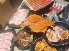 -本家·小顽牛自助烤肉(金润路店)