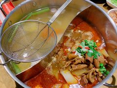 -左庭右院鲜牛肉火锅(金山万达店)