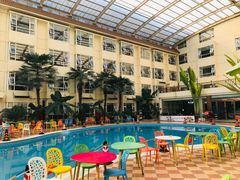 -兴芮温泉度假区