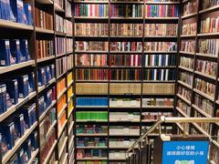-钟书阁(群光广场店)