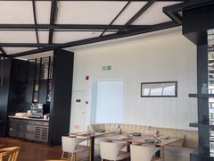 -瑰丽酒店·海吧·天际下午茶·现场DJ·天台酒吧