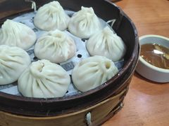 -莱莱小笼·乔艾