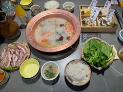 -阿婆情腊排骨火锅·野生菌季(古城旗舰店)