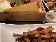 -吴越荣记苏州菜·松鼠桂鱼100%活鱼现做(斜塘老街店)