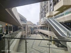 -易生活购物公园
