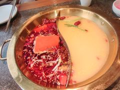-小天鹅火锅·一线江景洪鼎旗舰店(洪崖洞店)