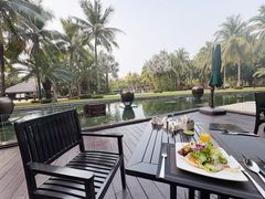 -三亚湾海居铂尔曼度假酒店