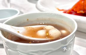 Sweet Glutinous Rice Balls with Fermented Rice Wine