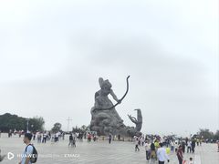 -巴陵广场