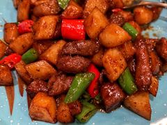 黑椒土豆牛肉粒-顺峰海鲜酒楼(省府店)