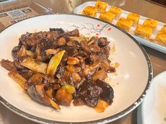 -东口码头·烧鸽子·鱼头泡饼·地方菜(金鹰悦城店)