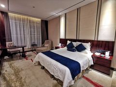 -蓝蔻酒店(深圳东站布吉万象汇店)