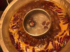 -小龙坎火锅(湖滨银泰in77店)