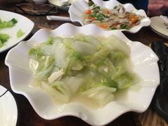 -东巴谷野生菌火锅餐厅