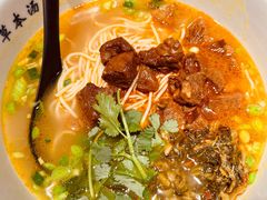 老坛酸菜牛肉面-和府捞面·大师店(上海漕宝路日月光店)
