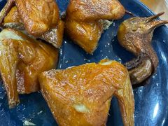 红烧乳鸽-煲煲掂风味煲仔饭餐厅(西区店)