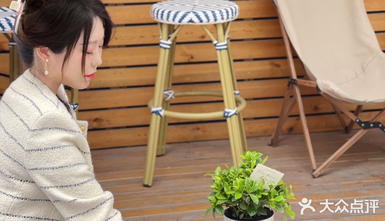 造型像船一样，吃起来口感非常丰富！这个下午茶太完美了！