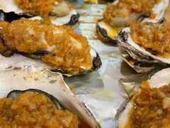 蒜泥生蚝-老东镇啤酒屋海鲜加工·蒸汽海鲜·海鲜烧烤(台东店)