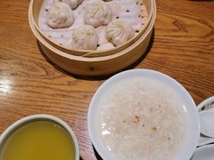 鲜肉小笼-苏小柳手工点心(人民广场分院)