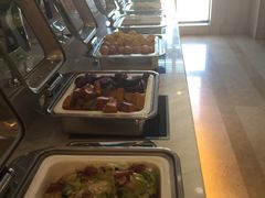 -西安大雁塔科技大学地铁站亚朵酒店