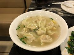虾肉小馄饨-王家沙点心店(南京西路总店)