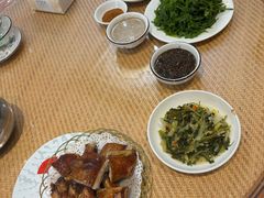 -岩保农家乐