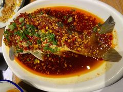 -临界音乐酒馆·小龙虾·江湖菜(华熙LIVE·鱼洞店)