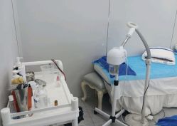 -痘院士专业祛痘皮肤管理