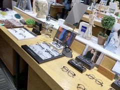 -鲸渝眼镜·浅目视光(春熙路店)