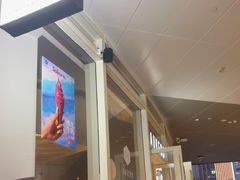 -网鱼电竞酒店(深圳福田石厦地铁站店)