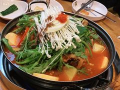 -喇喇排骨火锅·传统韩式脊骨汤(望京西园总店)