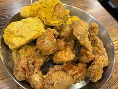 -BHC炸鸡(明洞总店)