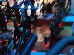 -奇迹健身·恒温游泳(杜鹃万达店)