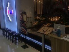 -尚尚仙·酸汤猪手·猪肚鸡火锅(华联万柳购物中心店)