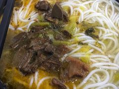 -花溪巷牛肉粉(泉城路店)
