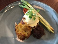 -ROAST coffee & eatery