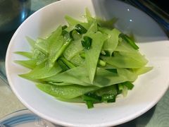 -昱龙大盆牛蛙馆(三兴街总店)