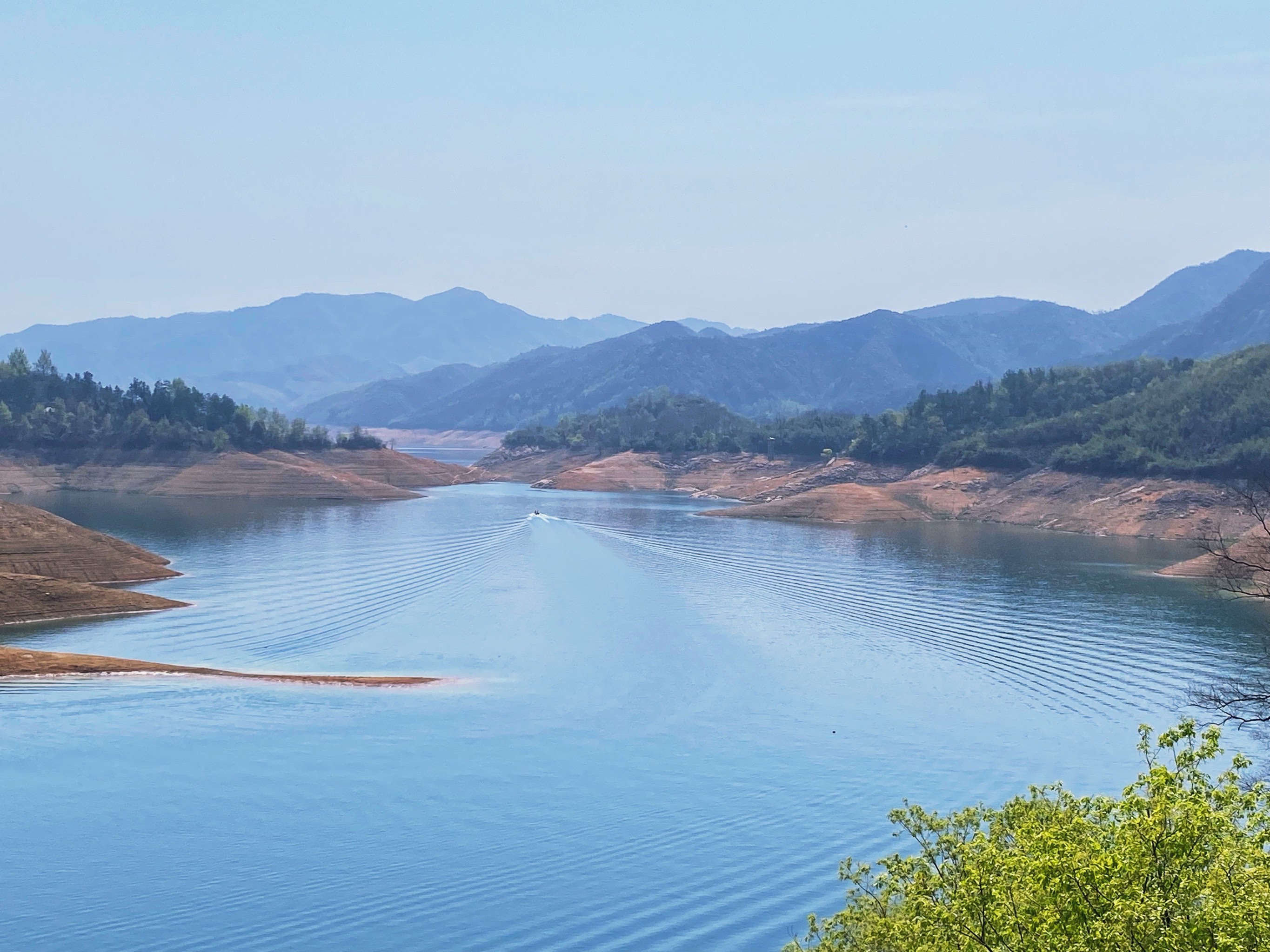 金寨县梅山水库图片