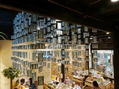 -猫的天空之城概念书店(杭州南宋御街店)