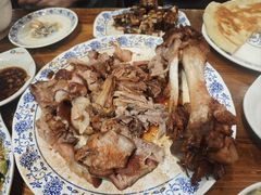 -老天桥酱肉烧饼夹肘子(天桥店)
