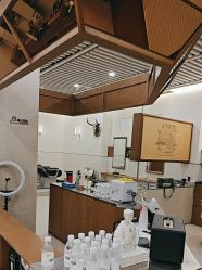 -MARTIN'S BARBER SHOP男士理发馆