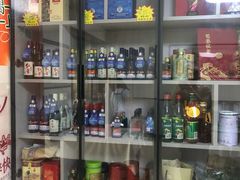 -明月食府(二区干二路店)