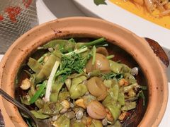 -八府香鸭·啫啫煲(华山路店)